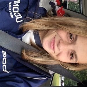 Meet your Posher, Emily